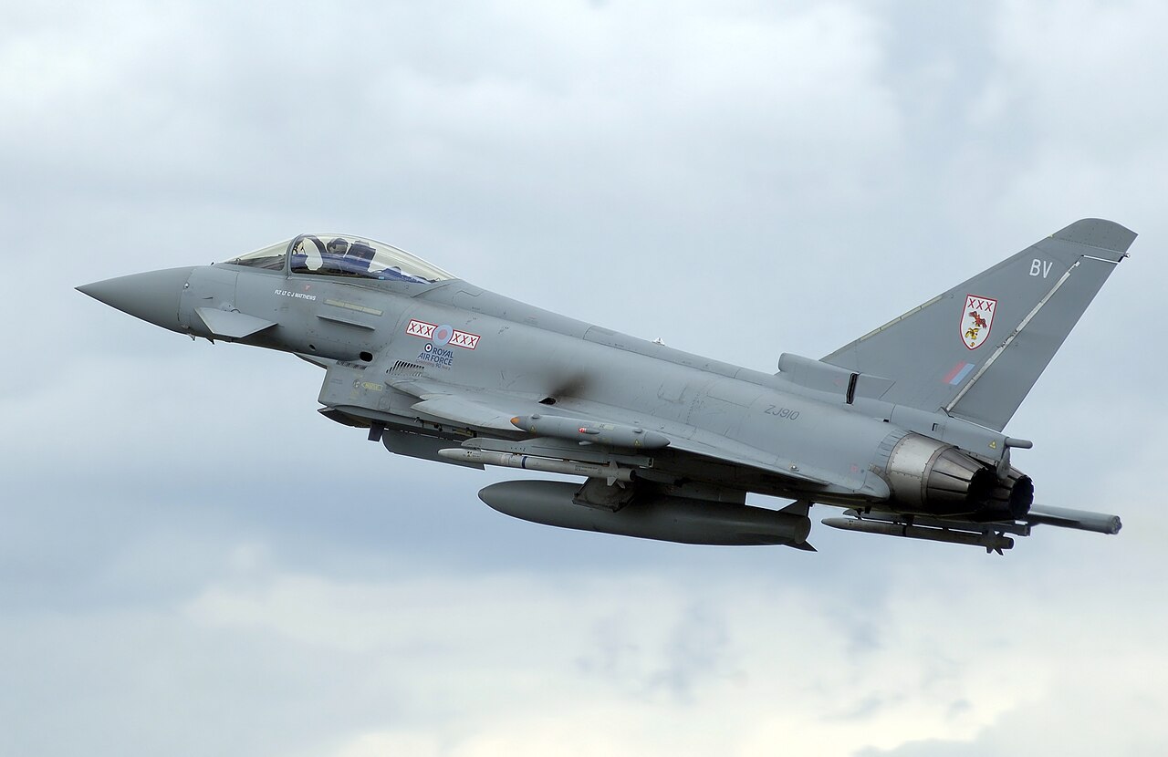 Британия может отправить в Украину для патрулирования истребители Eurofighter Typhoon - The Times