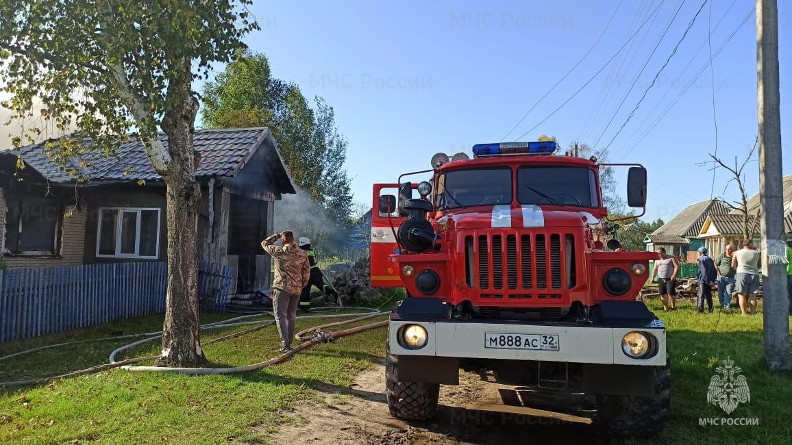 Ребёнок пострадал на пожаре в брянском посёлке