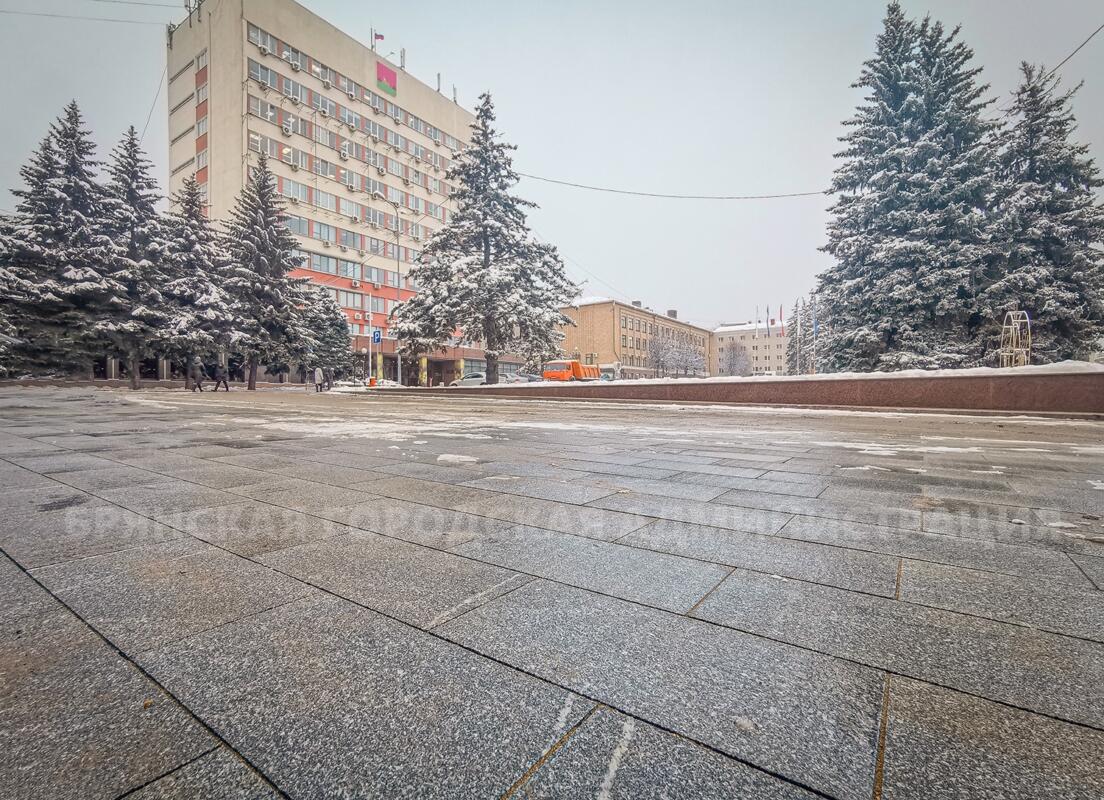 Стройку на площади Ленина в Брянске законсервируют до весны