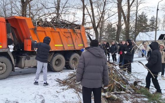 Санитарная пятница прошла в брянском мемориальном комплексе «Дулаг-142»