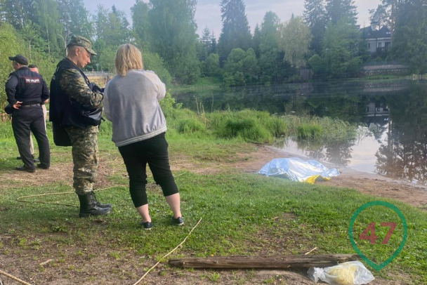 В Рощинке нашли тело подростка, пропавшего после падения машины в реку