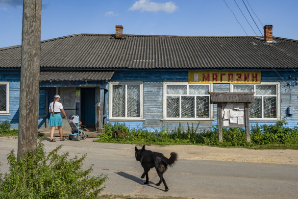 Деревенские банкиры. В России упростят снятие и выдачу наличных через сельские магазины