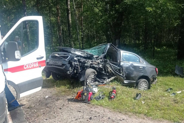 Три легковушки попали в аварию на Сортавале. Есть пострадавшие