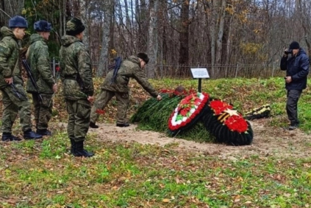 В Соловьево предали земле останки более 20 бойцов