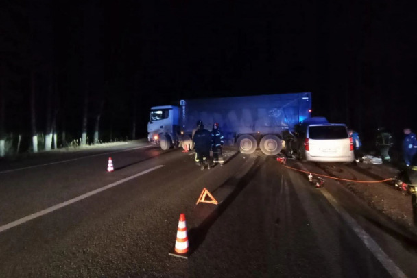 Два человека погибли в аварии под Сертолово