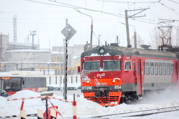 Пригородные поезда Петербурга и Ленобласти перестроятся на новогодние рельсы. Изменится расписание