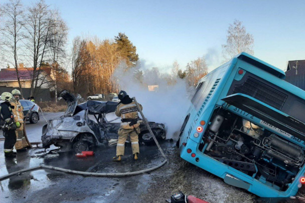 При ДТП в Вартемягах травмы получили шесть пассажиров автобуса