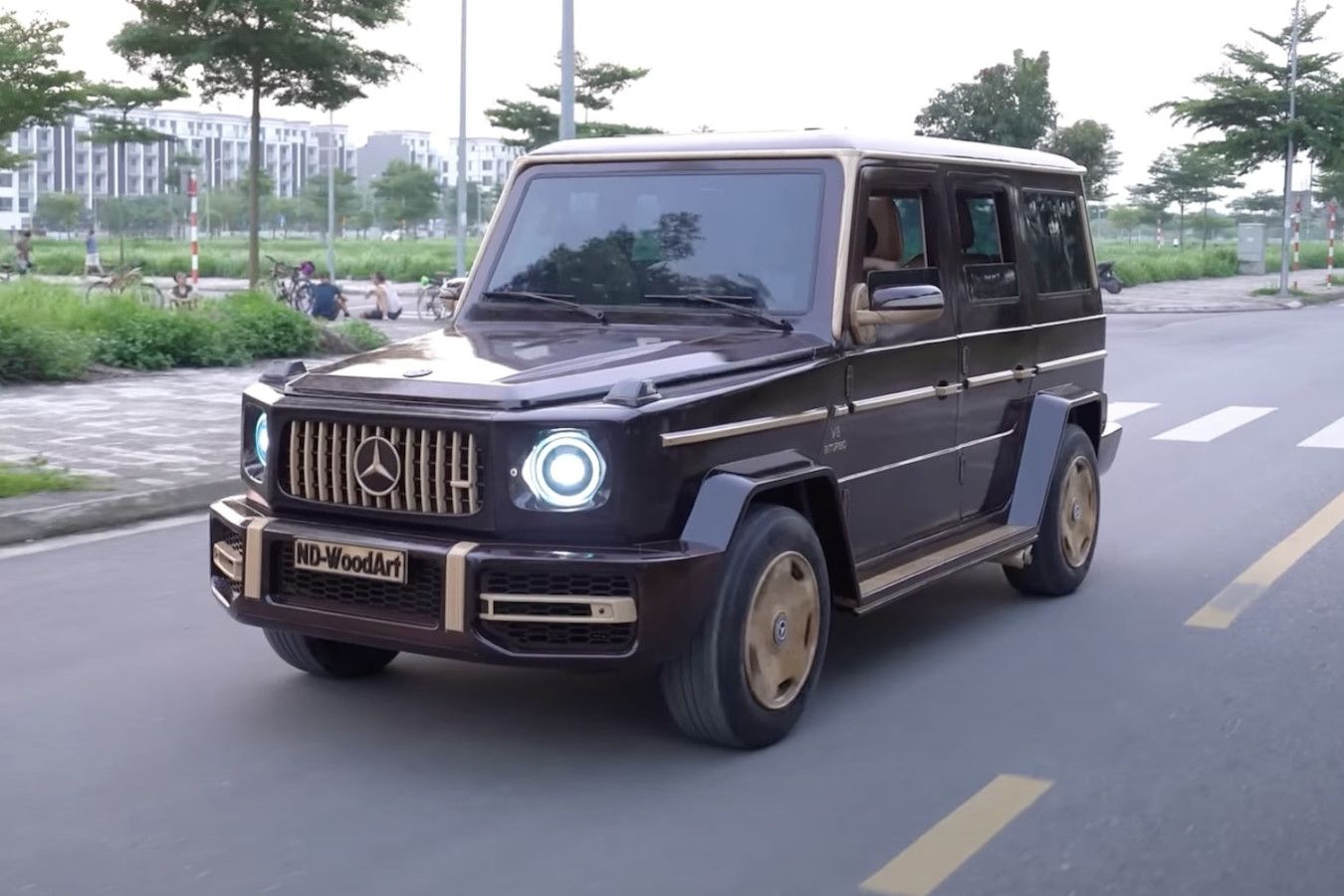 Во Вьетнаме создали деревянную реплику Mercedes-AMG G63