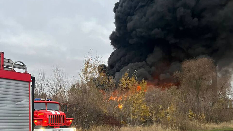 В Белгородской области после атаки БПЛА загорелся жилой дом