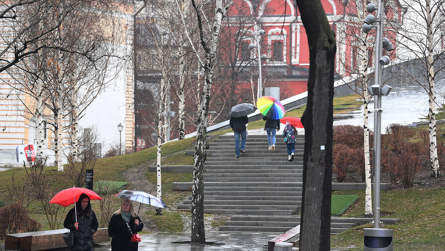 В Москве в четверг ожидается дождь и до +23°C