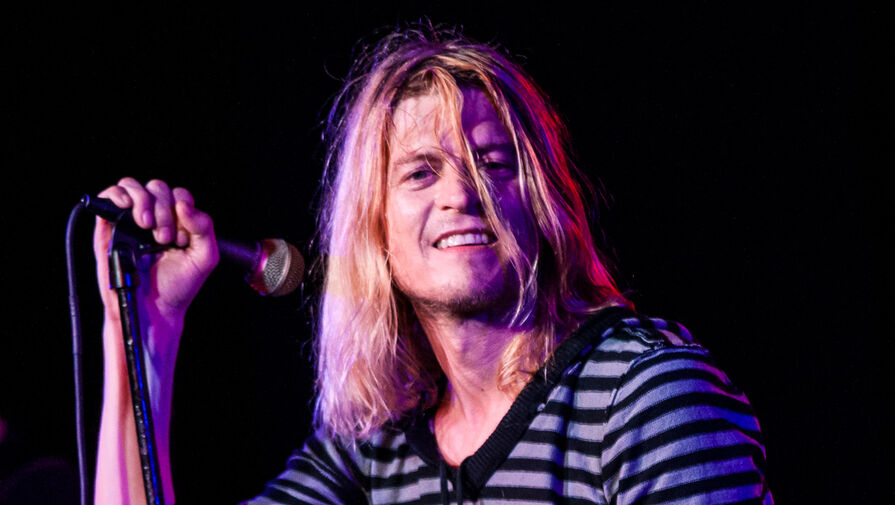 В солиста Puddle of Mudd выстрелили из перцового пистолета перед арестом