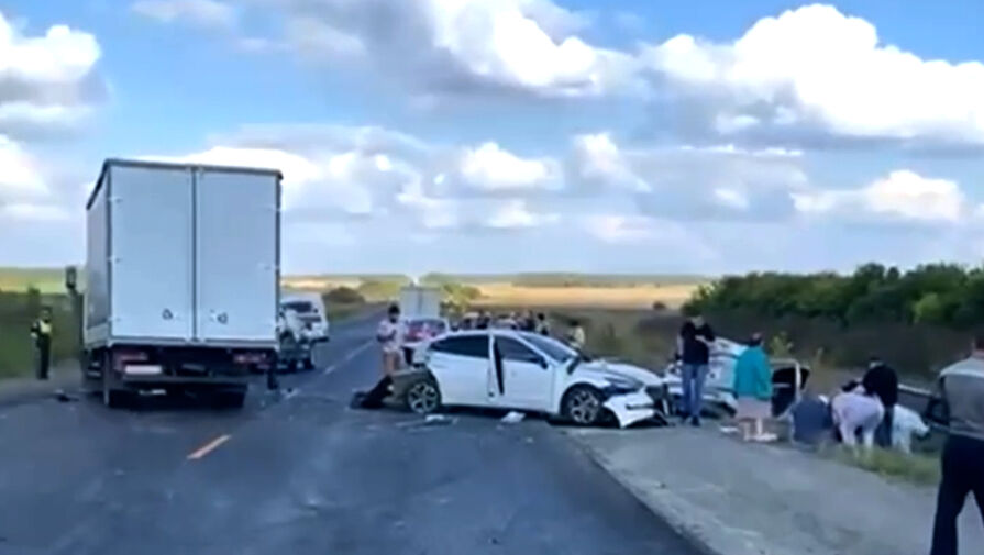 Появилось видео с последствиями массового ДТП с МАЗом под Челябинском