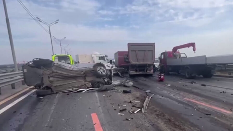 Появилось новое видео с места жесткого ДТП с самосвалом в Подмосковье