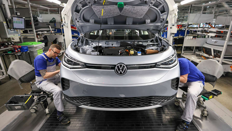 Volkswagen может начать сокращения сотрудников