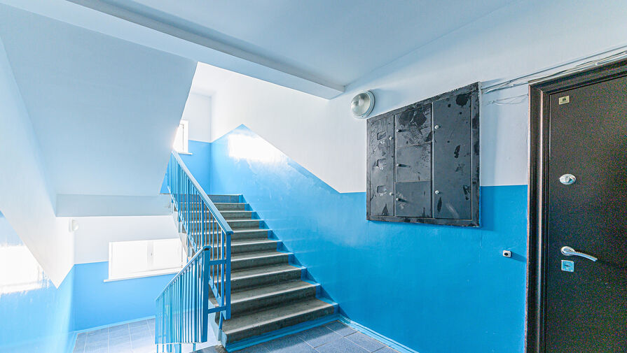 Россиянин обесточил квартиру соседа из-за громкой музыки и сломал ему челюсть