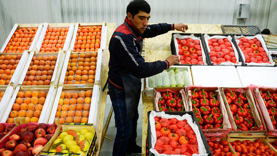 Россиянам рассказали, безопасно ли покупать продукты на рынках