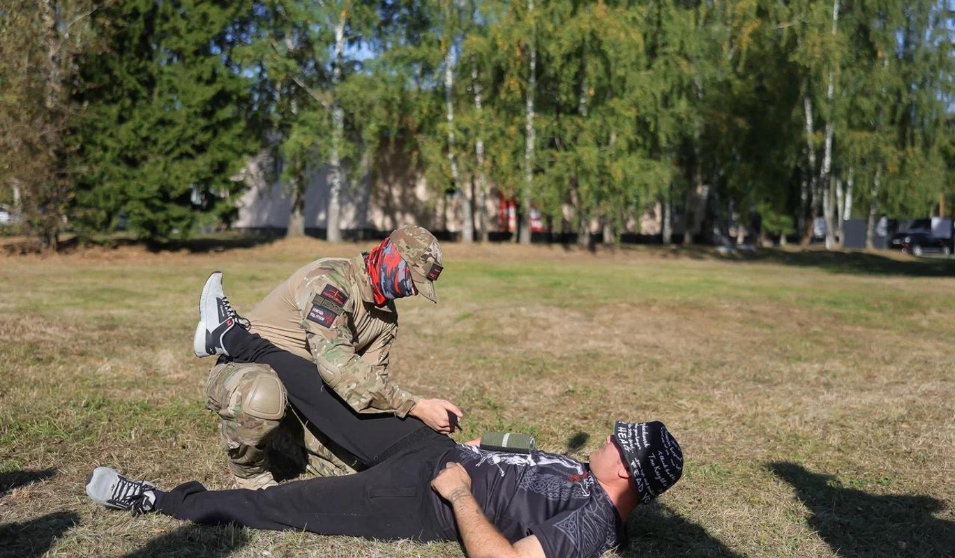 В Подмосковье добровольцы обеспечиваются снаряжением и проходят всестороннюю подготовку