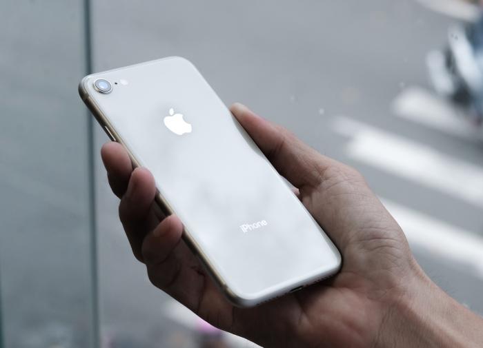 Цены на iPhone 14 в РФ снизились до 80 тысяч рублей