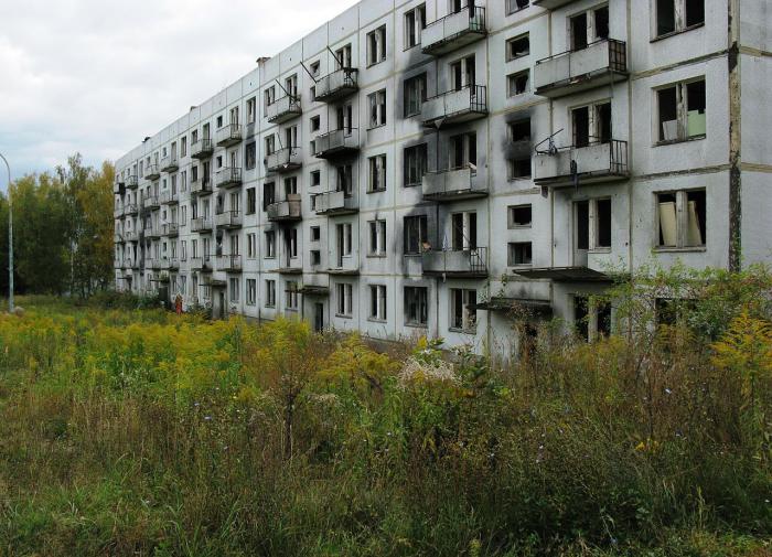 После обрушения дома в Свердловском районе Перми возбуждено уголовное дело по двум статьям УК