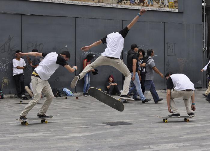 Liquid Skateboard — первый в мире скейтборд с функцией круиз-контродя