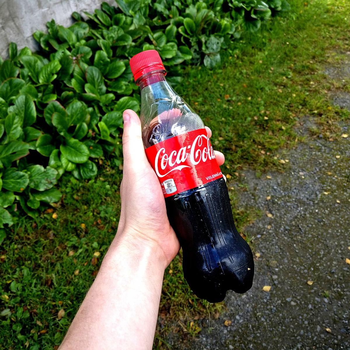 Не в ту дверь: почему Coca-Cola потеряла свои позиции в России