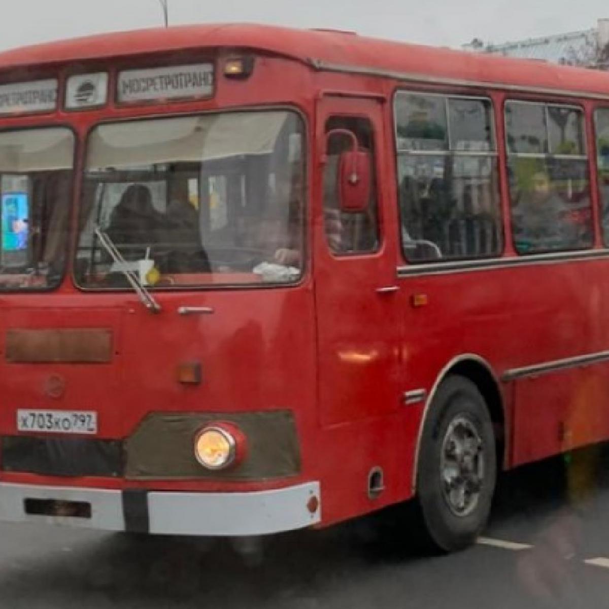 Автобус ЛиАЗ-677. Легендарный Сарай, Луноход и Бутылковоз из советского детства