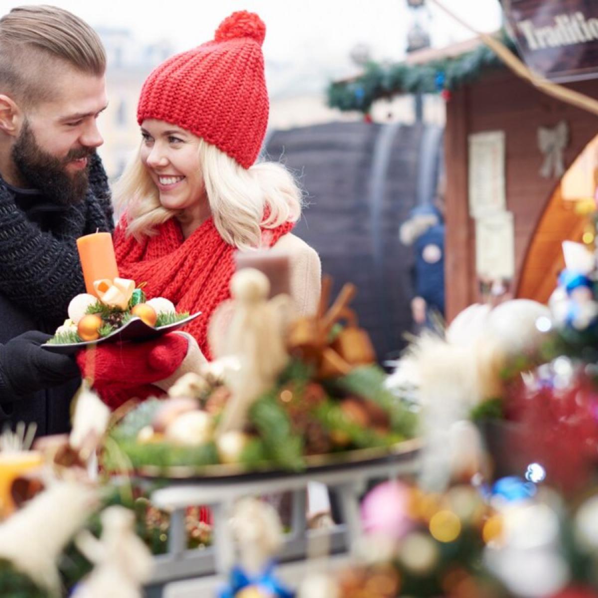 В Лондоне туристы на ярмарке не увидели слово Christmas