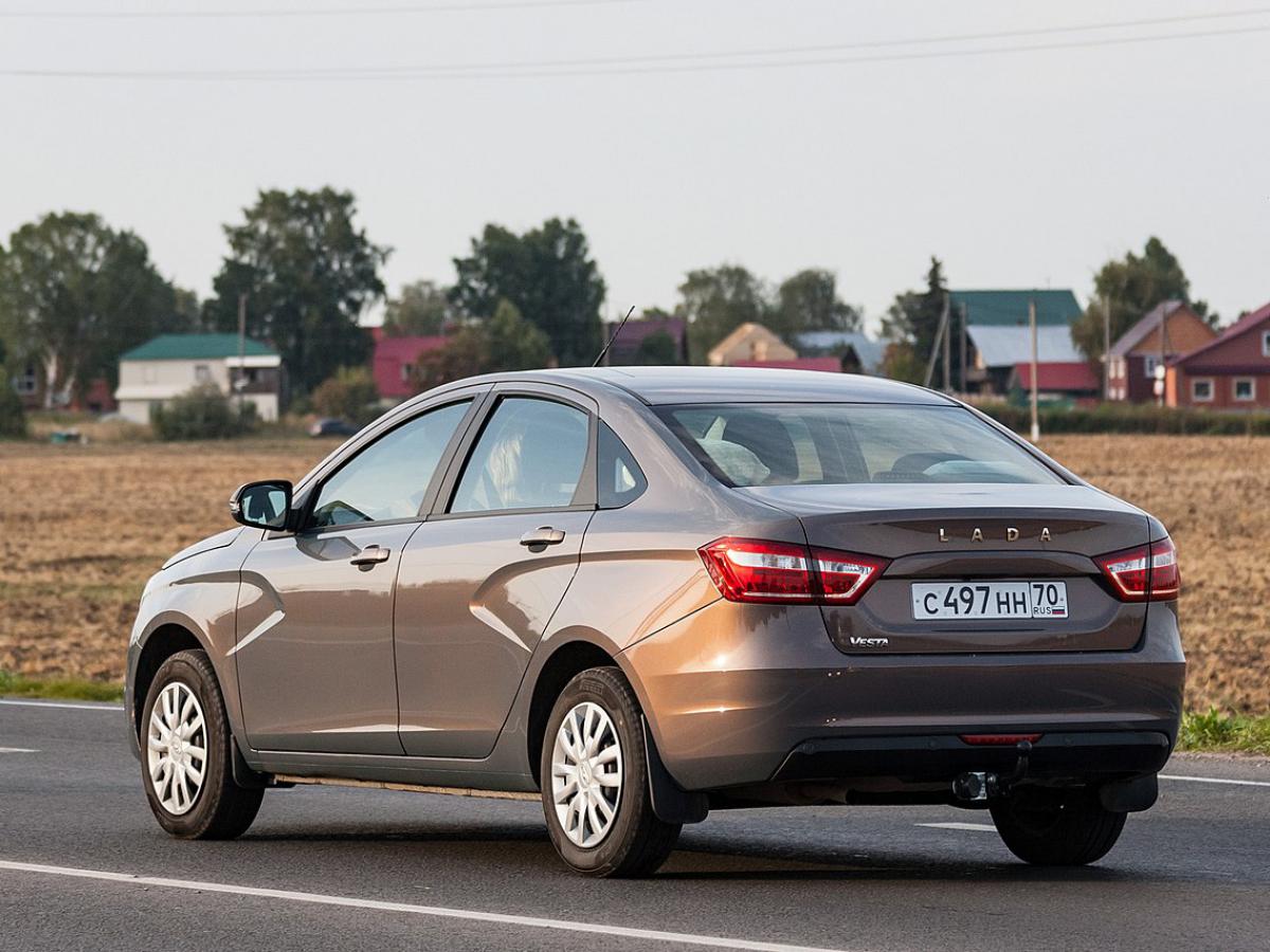 Lada Vesta с новой механикой — стоит ли покупать или лучше посмотреть на конкурентов