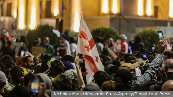 Главы МИД Литвы, Эстонии и Исландии приняли участие в митинге в Тбилиси против закона об иноагентах