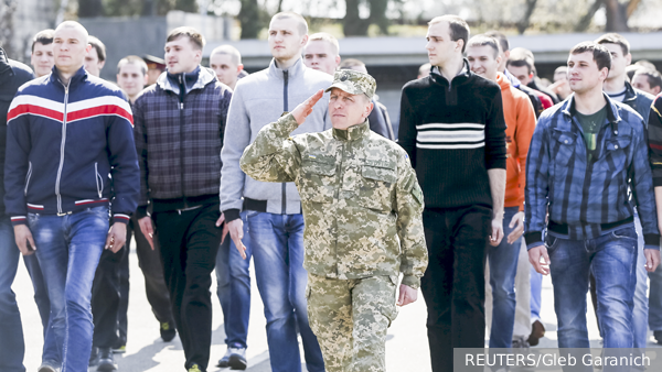 Политолог Мартынов: Ради мобилизации Зеленский готов сжечь последние человеческие ресурсы на Украине