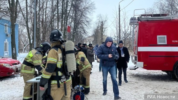 Атака дронов в Казани привела к пожарам в трех районах и эвакуации жителей