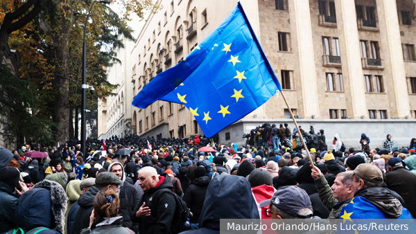 В Грузии начались акции протеста из-за решения правительства не просить ЕС начать переговоры