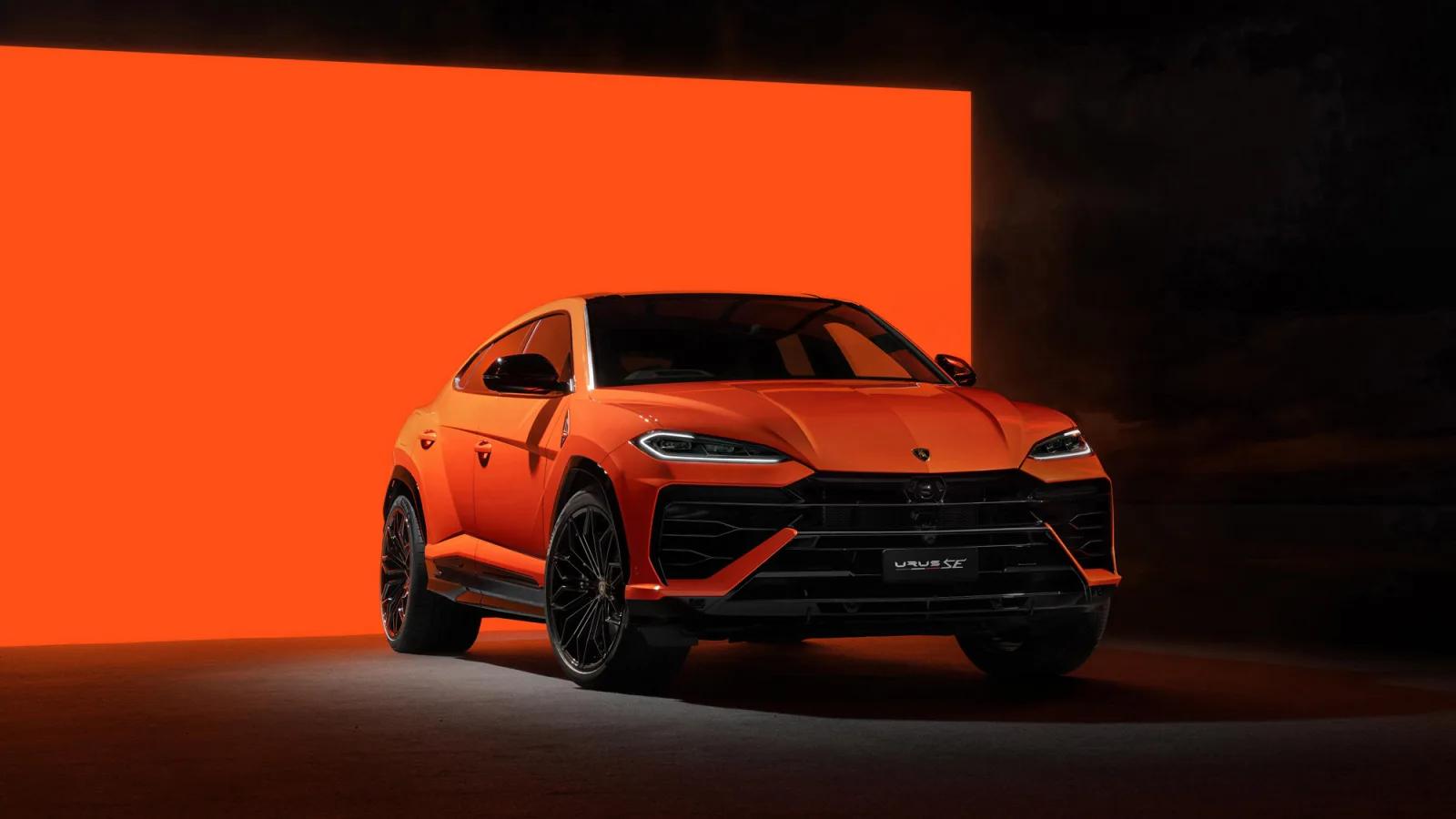 Lamborghini Urus SE получит 788-сильную систему PHEV