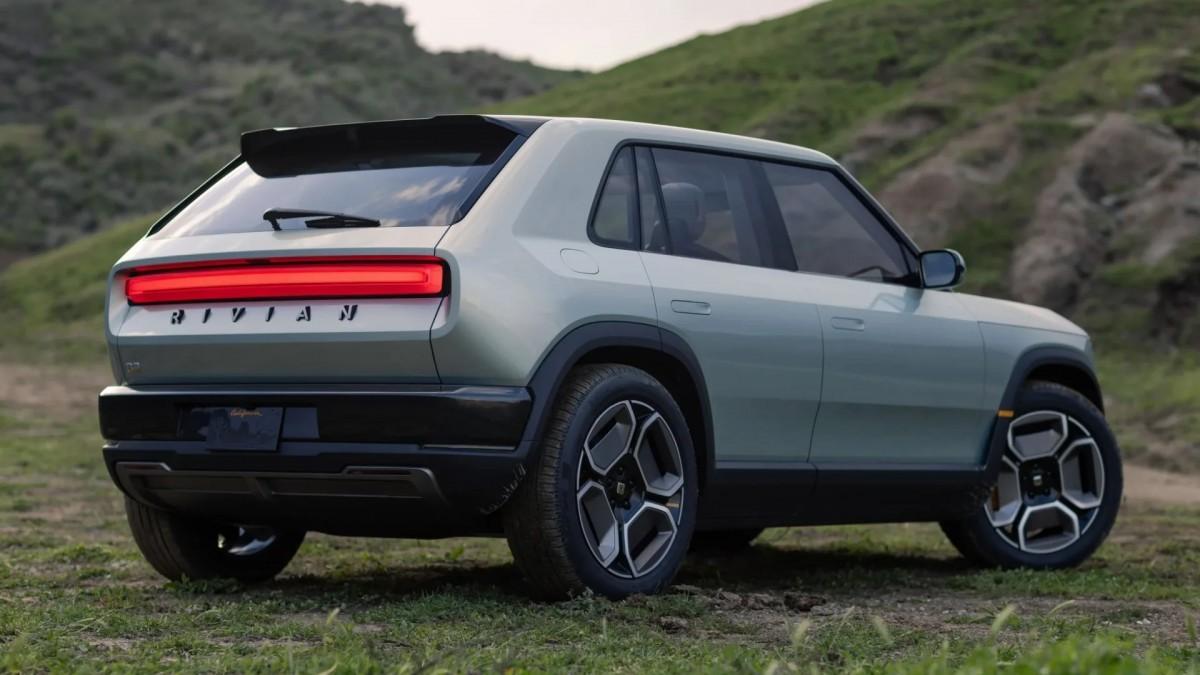 Apple будет сотрудничать с Rivian в сфере электромобилей