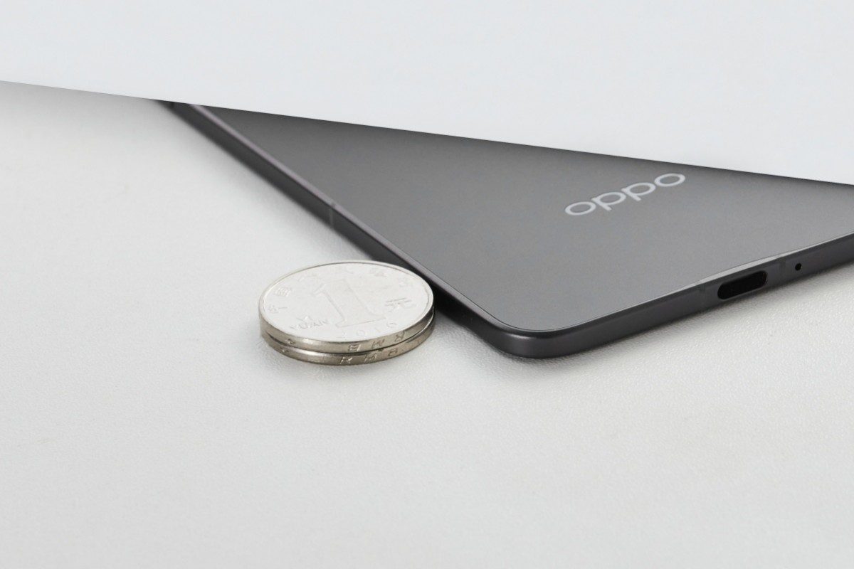 Рендеры Oppo Find N5 демонстрируют сверхтонкий корпус смартфона