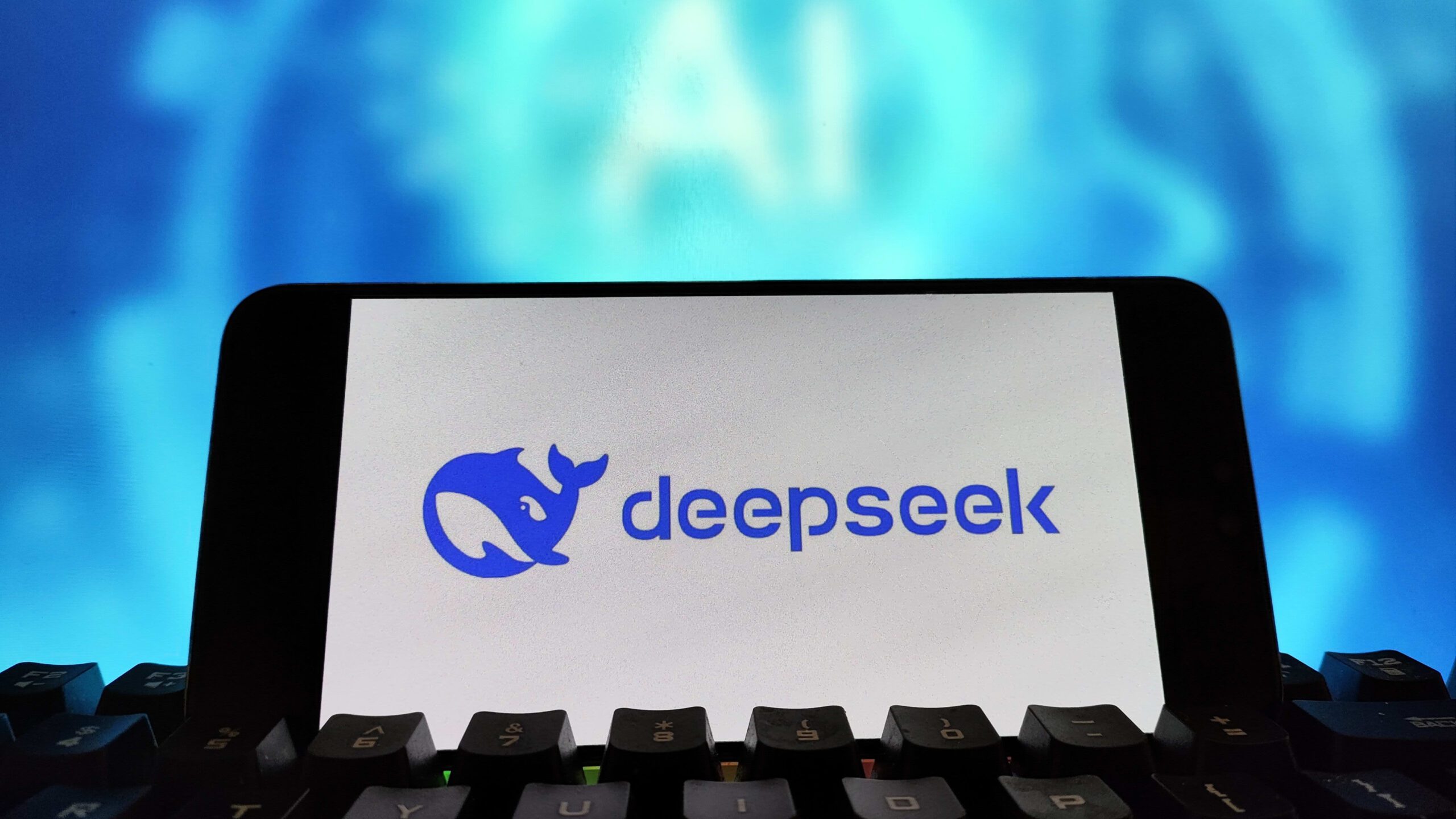 Волна мошенничества на фоне успеха DeepSeek: как подделки заполонили крипторынок