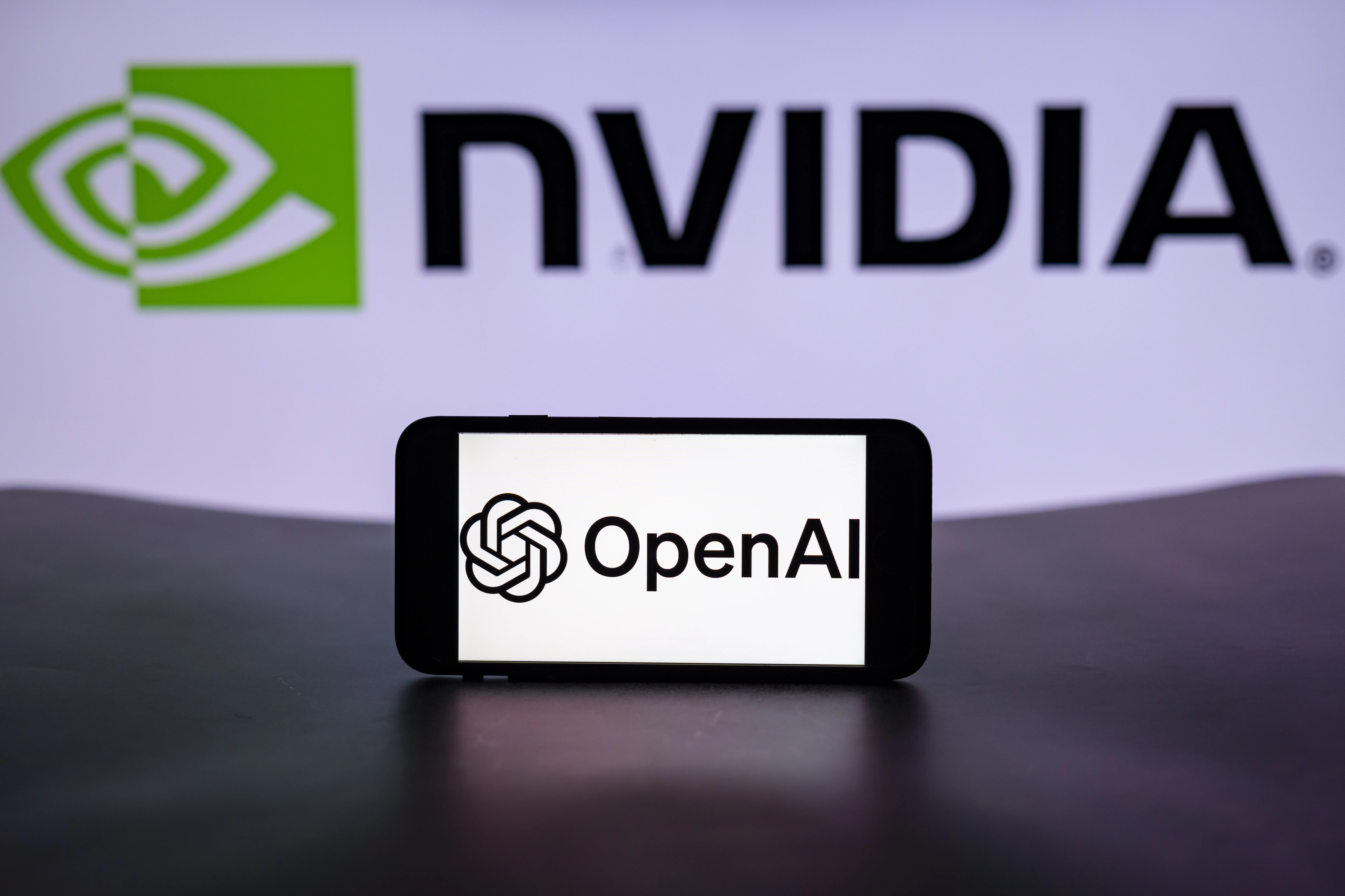 Нехватка GPU бьет по OpenAI: релиз ChatGPT-4.5 откладывается