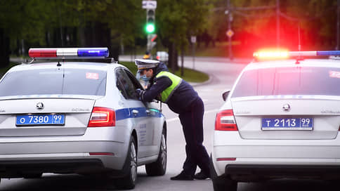 Патрульные машины доехали до приговора // Обвиняемым в хищении средств при поставках автомобилей для МВД запросили серьезные сроки