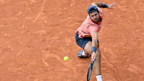 Карен Хачанов вылетел с Roland Garros