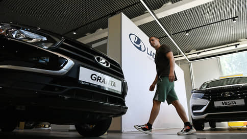 Продажи Lada в октябре выросли на 4,8%