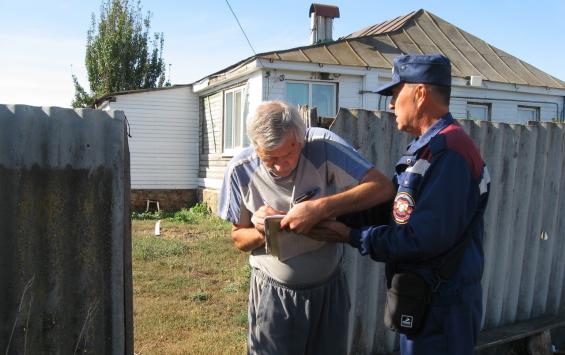 В Курской области в деревне Малые Крюки прошел профилактический рейд