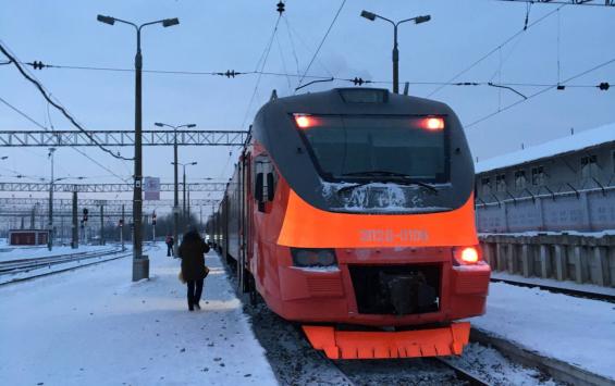 Пригородный поезд Железногорск-Орел вернулся на линию