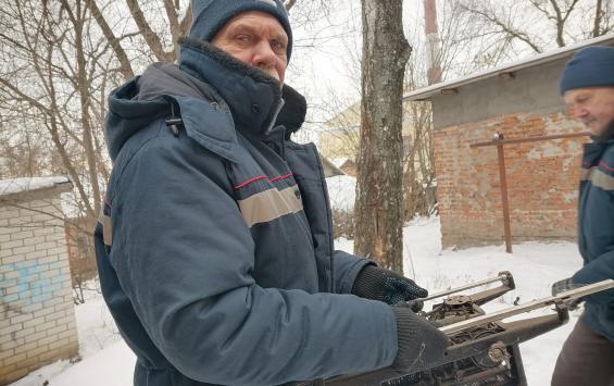 Курянин Борис Бабин передал Литературному музею вещи Евгения Носова