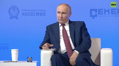 «Всегда наша страна укреплялась, проходя через сложности»: Путин — на встрече с участниками программы «Время героев»