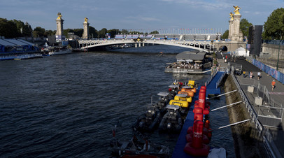 На ОИ отменили второй тренировочный заплыв триатлонистов из-за качества воды в Сене