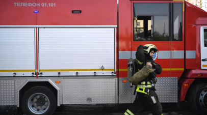 В Петербурге три автобуса загорелись на стоянке недалеко от автовокзала