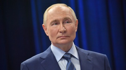 Путин принимает участие в пленарном заседании в рамках визита в Туркменистан