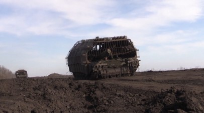 Танкисты группировки войск «Восток» выжигают опорники ВСУ на Южно-Донецком направлении