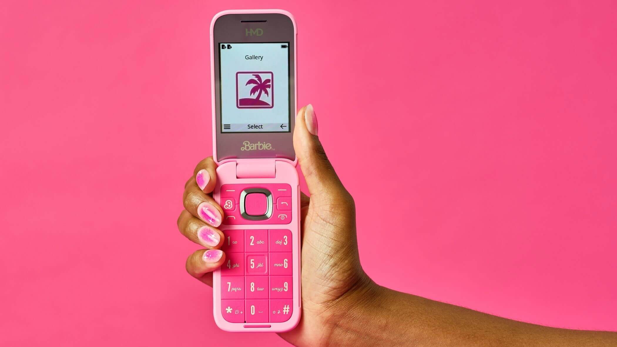 Представлена розовая раскладушка HMD Barbie Phone