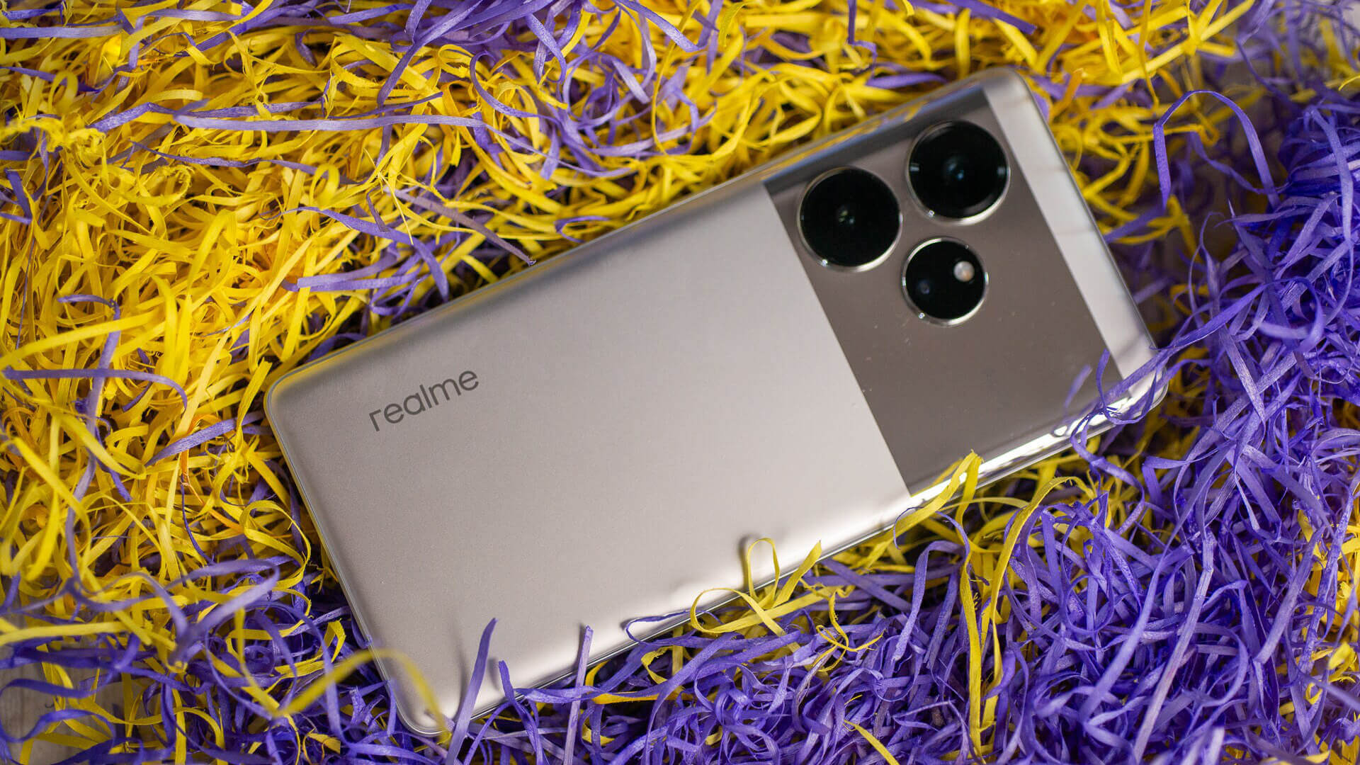 Realme GT Neo 7 получит батарею на 7000 мАч